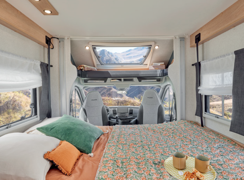 Pilote Atlas motorhome interior