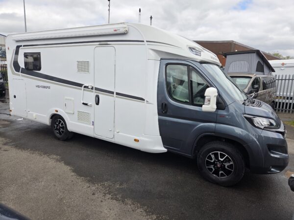 Weinsberg Carasuite Compact 700MX