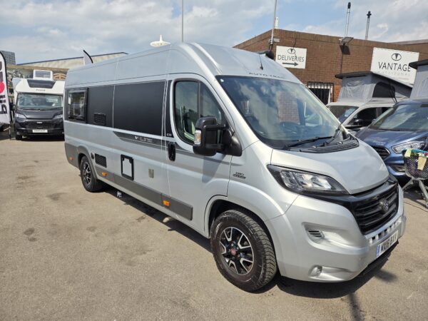 Autotrail V-Line 635 SE