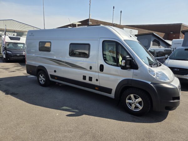 Vantage VUE (LK64 AHZ)