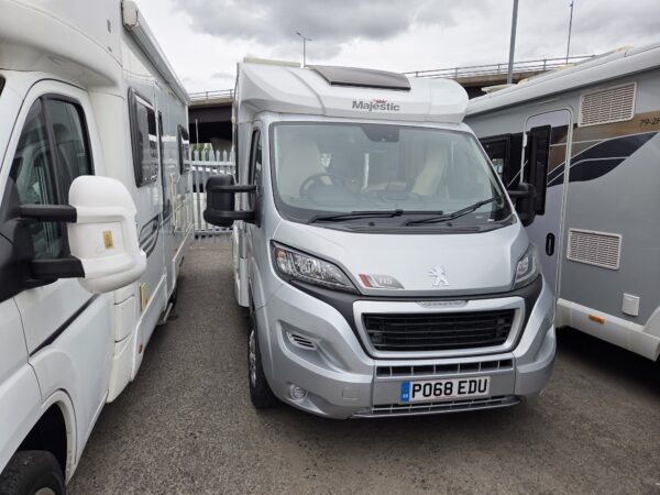 Elddis Majestic 115 (PO68 EDU)