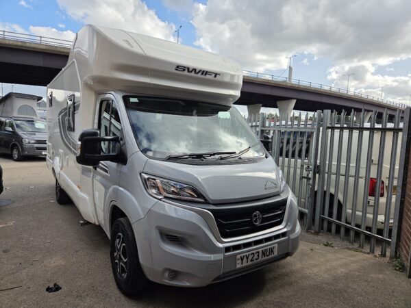 Swift Edge 476 (YY23 NUK)